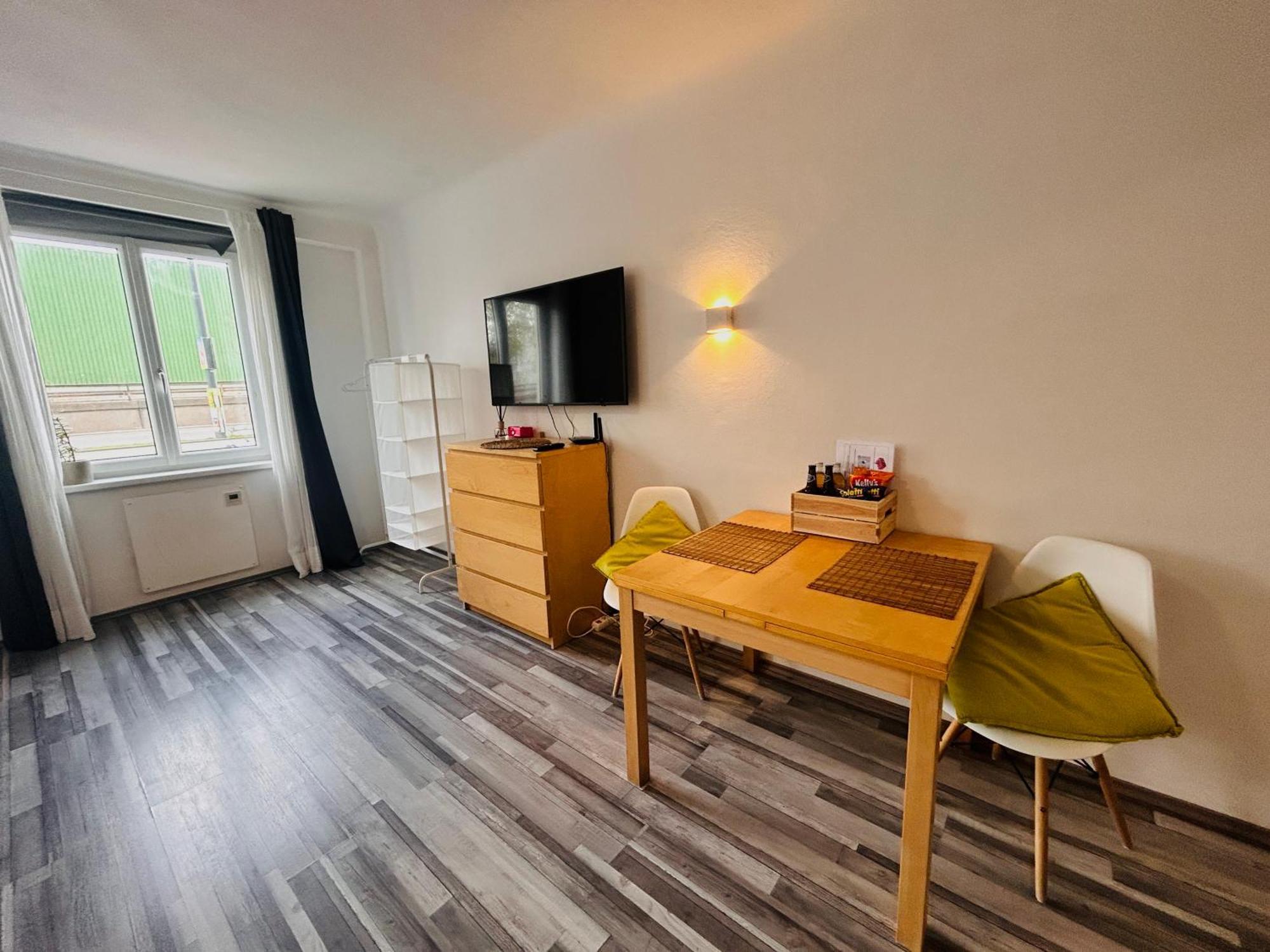 Gemuetliche Wohnung Naehe Hauptbahnhof Und Zentrum ウィーン エクステリア 写真